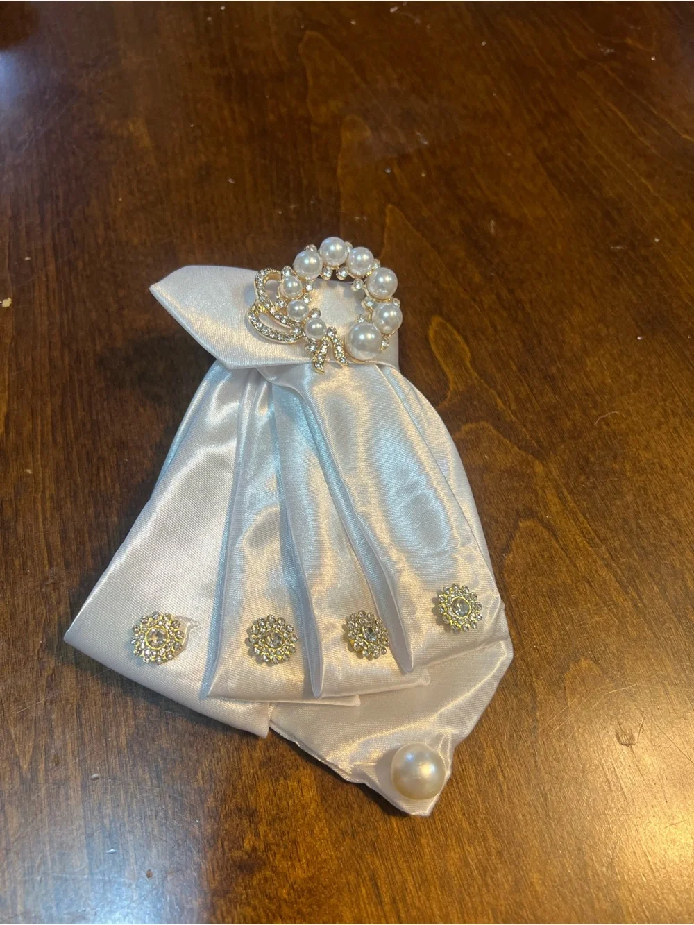 Girls Pearl & Rhinestone Satin Tie- White